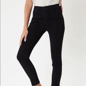 NWT: KanCan Balck High Rise Ankle Skinny Jeans